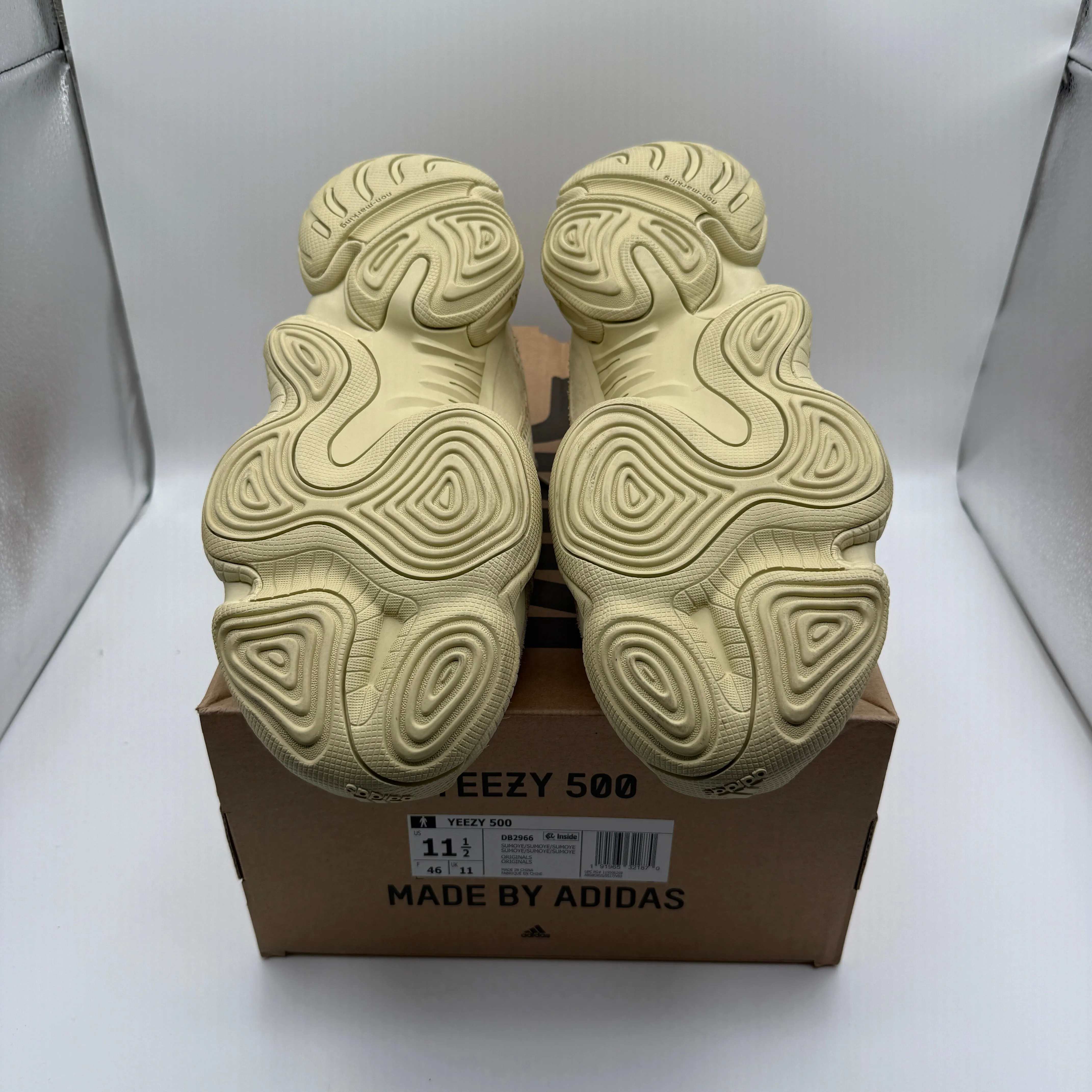 adidas Yeezy 500 Super Moon Yellow *pre-owned* (SIZE 11.5)