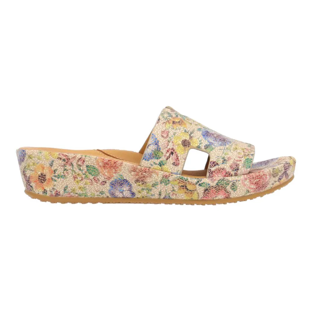 Catiana Slip on Sandal - Beige/Pastel