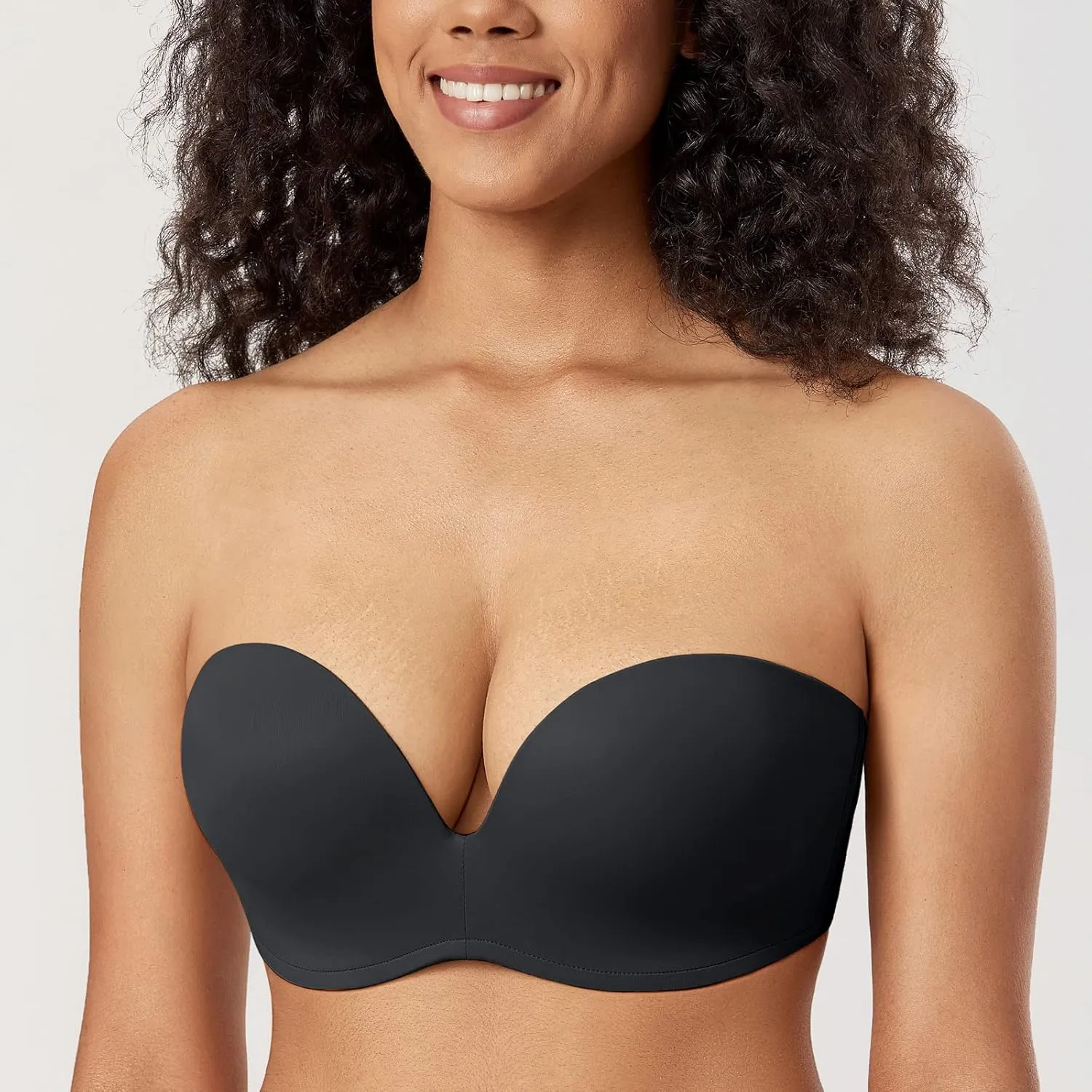 DELIMIRA Women's Strapless Bra Plunge Push Up for Big Busted Seamless Slightly Lined Support Lift Plus Size Invisible