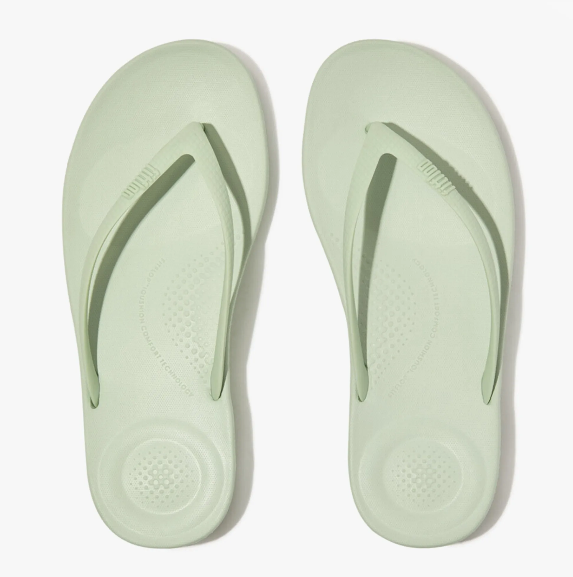 FitFlop IQUSHION ERGONOMIC Womens Flip Flops Sagebrush