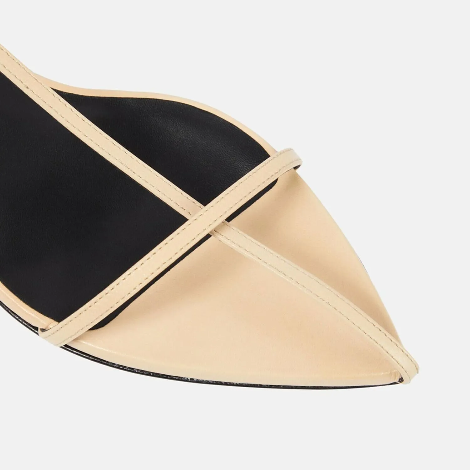 Flat Sandals for Women with Metal Buckle Ankle Strappy Ladies Fashion Slide Sandals Comfortable Summer Open Toe Women Sandals Dressy.