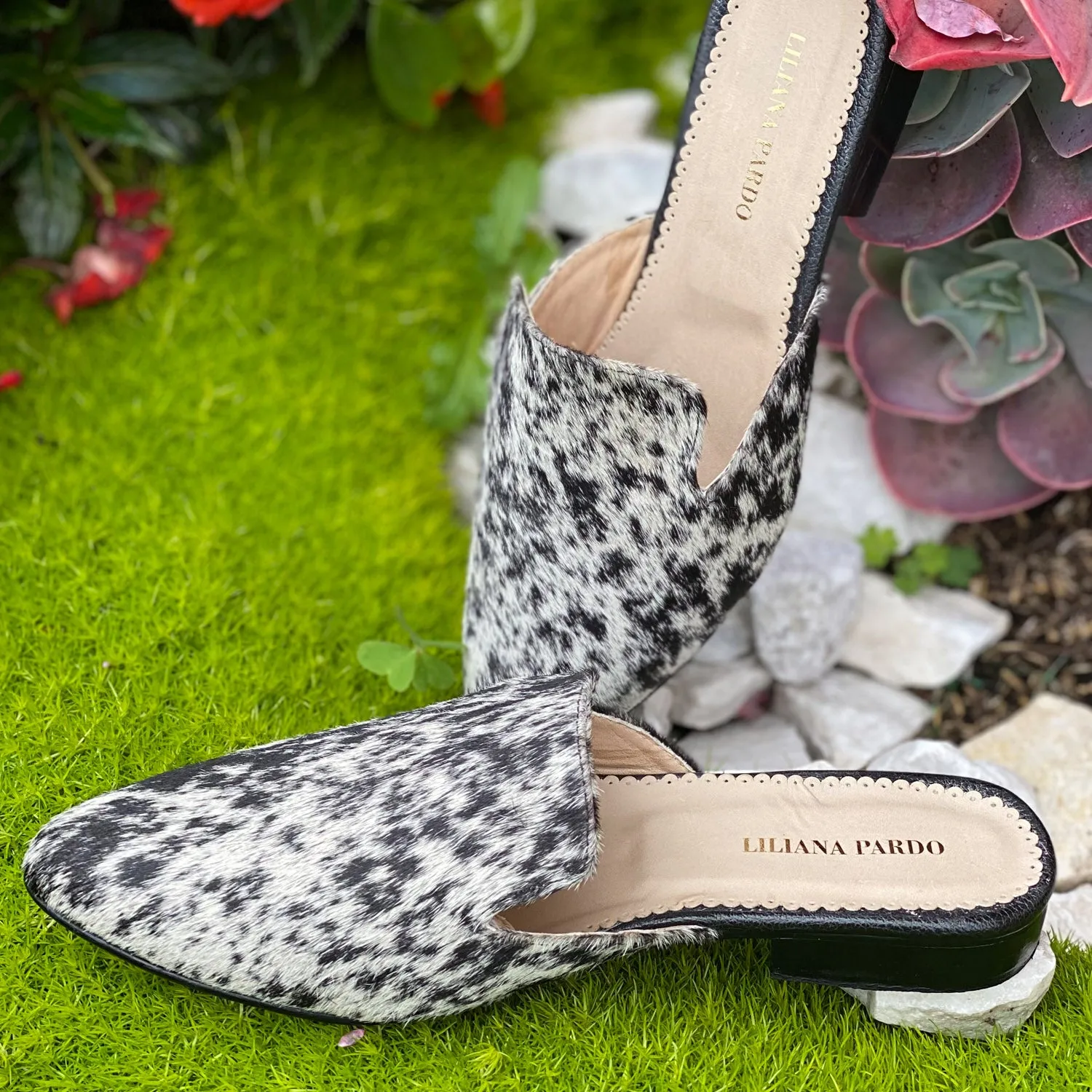 Horse Hair Mules | White & Black