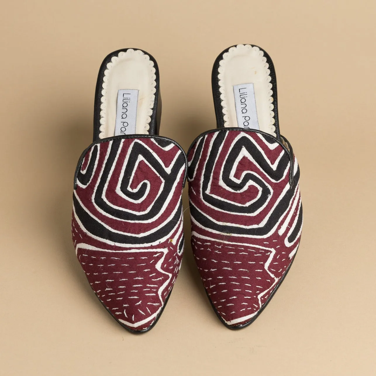 Mola Mule | Black Wine Water
