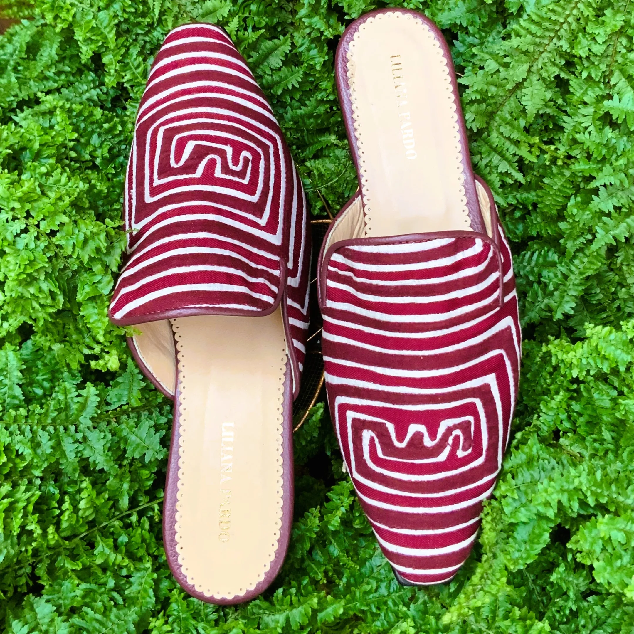 Mola Mules | Wine Tones