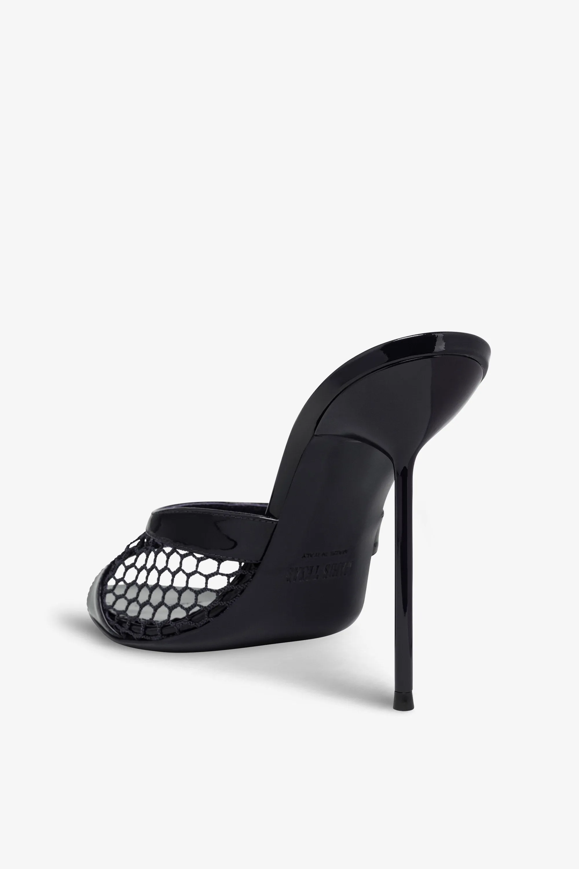 Mules in black mesh and patent leather