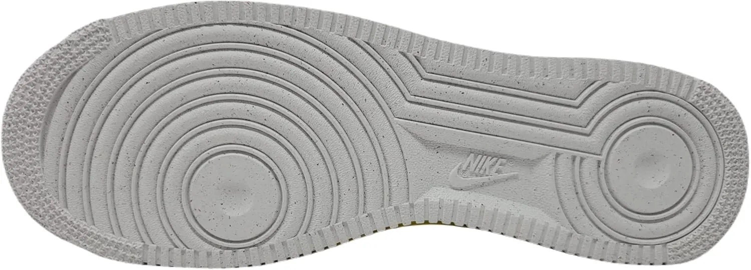 NIKE Men's Sneaker