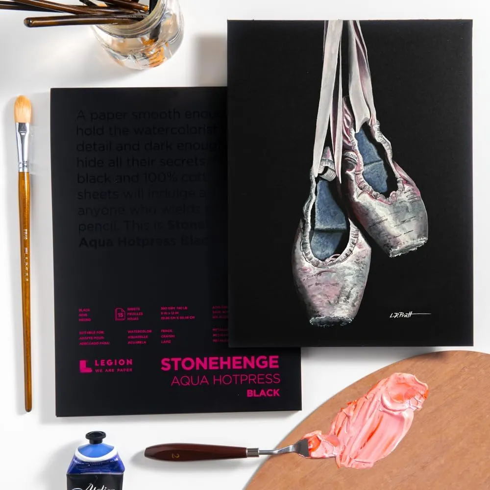 Stonehenge Aqua Black Medium Weight Pad, 140lb, Hotpress, 9 x 12 Inches, 15 Sheets for Wet and Dry Media