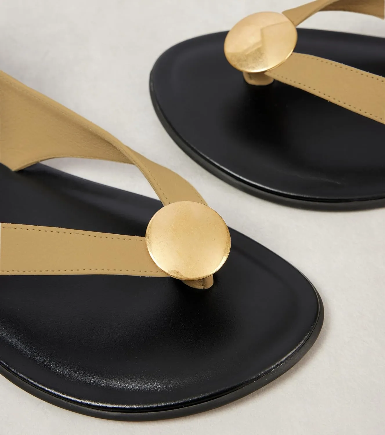 Suede Flat Sandals for Women Cute Ankle Strappy Thong Sandals Ladies Summer Dress Flip Flops with Metal Circular