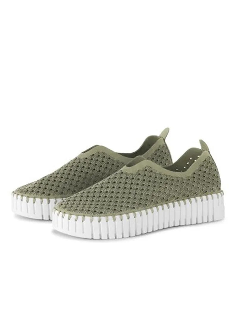 Tulip Slip-On Platform