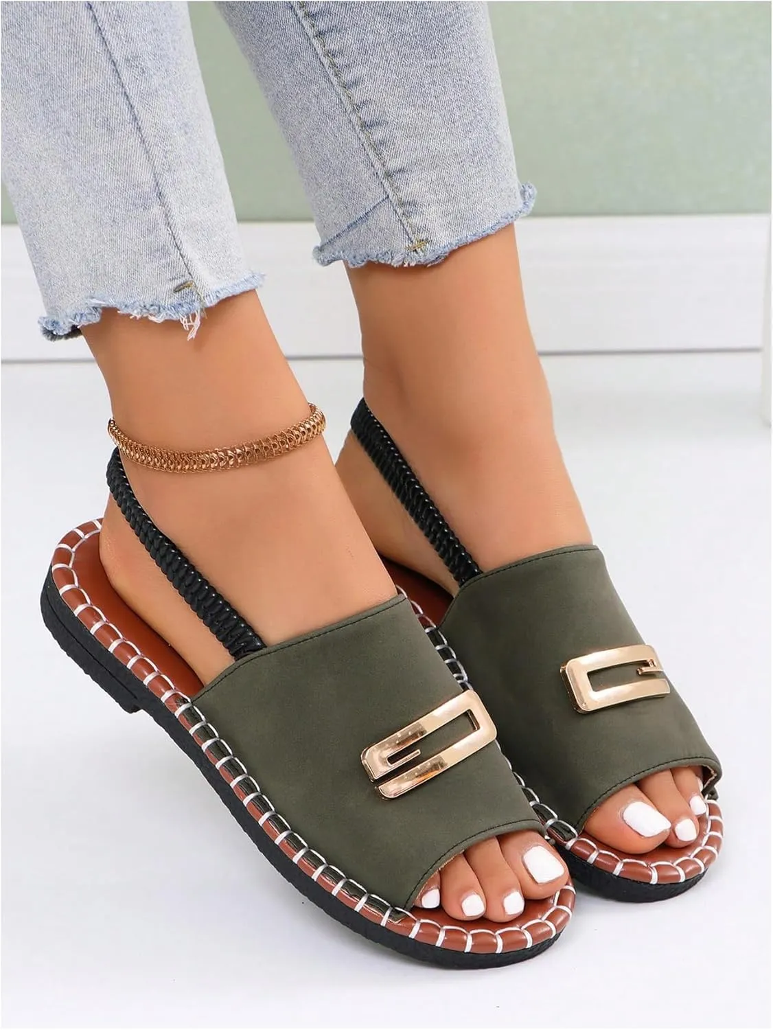 Verdusa Women's Wide Band Flat Sandals Buckle Open Toe Slip on Slippers