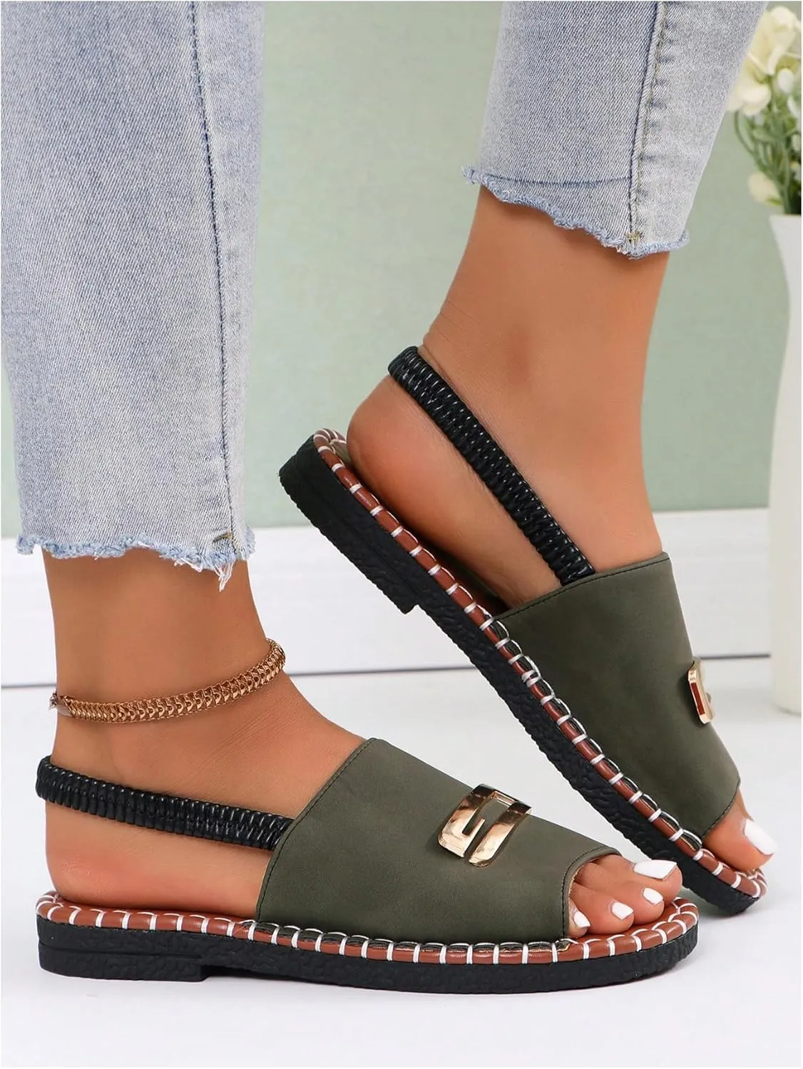 Verdusa Women's Wide Band Flat Sandals Buckle Open Toe Slip on Slippers