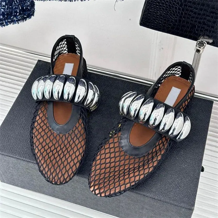 Women’s Buckle Flat Shoes