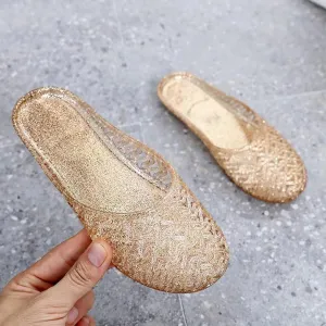 Women's Closed Toe Flat Jelly Slide Sandals Glitter Clear Hollow Out Slip On Summer Beach Mule Sandals Soft Anti-Slip Crystal Jelly Slippers