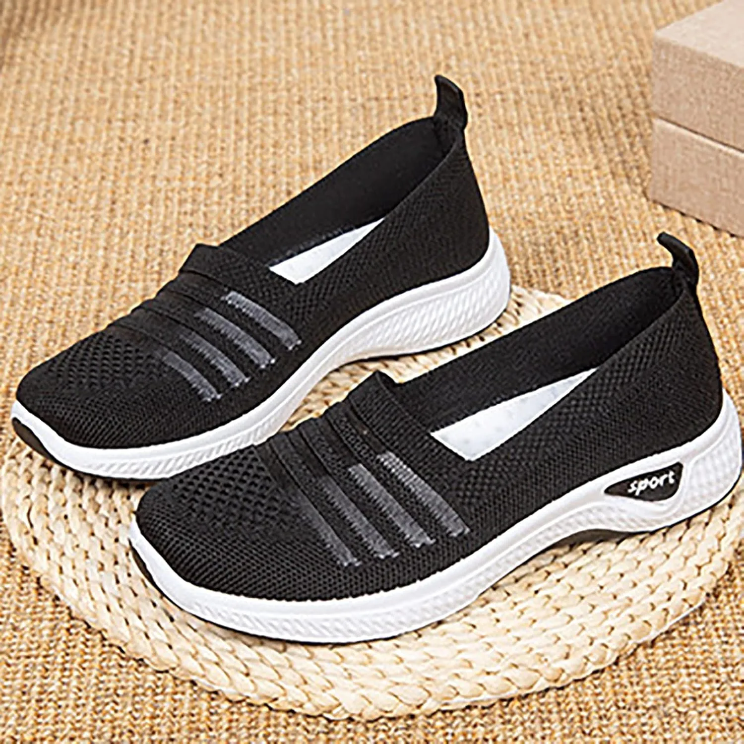 Women's Walking Shoes Comfortable Mesh Slip On Easy Sneakers Casual Sports Shoes Knit Flats Lightweight Breathable Running Shoes