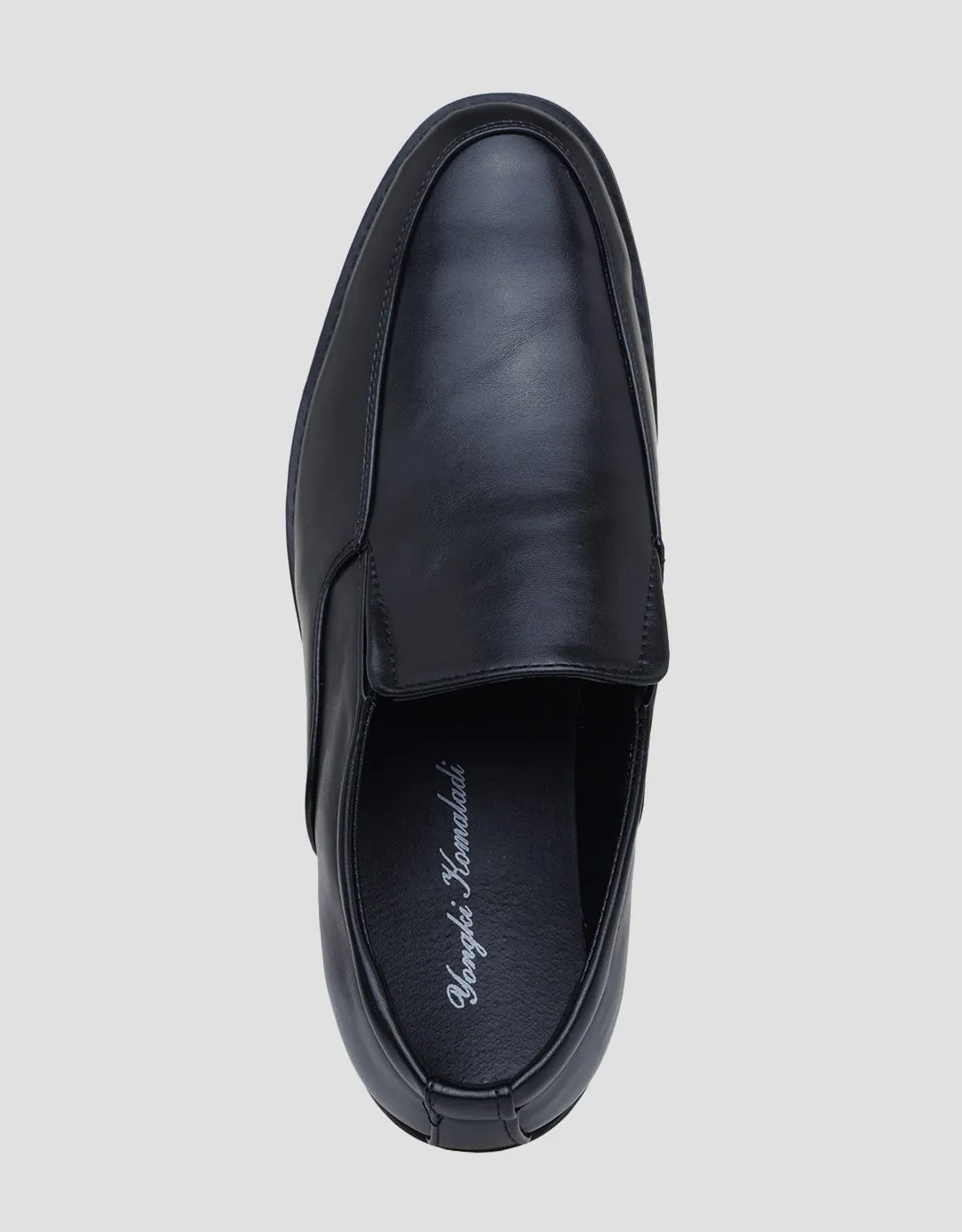 Yongki Komaladi Slip On Sepatu Pantovel Pria