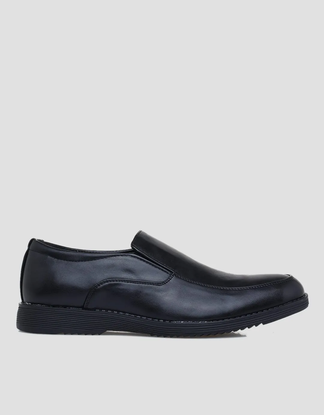 Yongki Komaladi Slip On Sepatu Pantovel Pria
